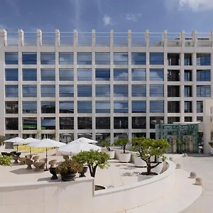 4* Отель Precise House Mantegna
